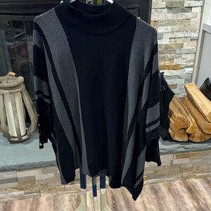 Chic Black and Gray Turtleneck Sweater